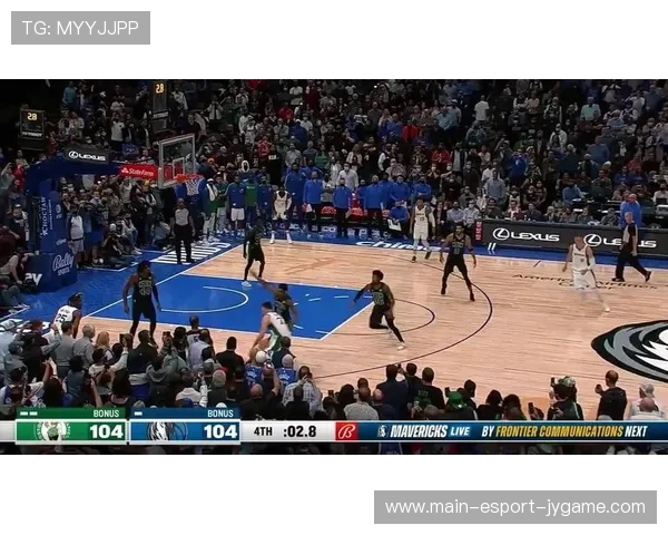 东契奇背后运球晃开防守后抛投得手 东契奇背后运球晃开防守后抛投得手